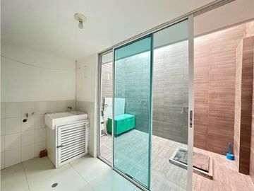 Venta de casa en Santa Marta conjunto cerrado
