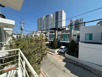 Venta de casa en Santa Marta conjunto cerrado