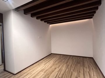 Venta de Exclusivo departamento en Real Antigua