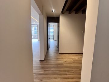 Venta de Exclusivo departamento en Real Antigua