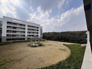 Venta de Exclusivo departamento en Real Antigua