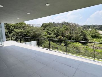 Venta de Hermosa Residencia en Rancho San Juan