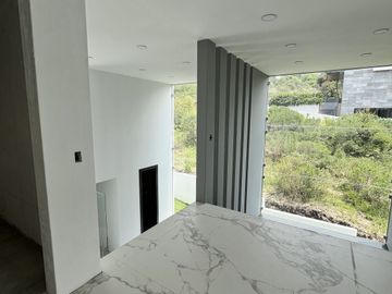 Venta de Hermosa Residencia en Rancho San Juan