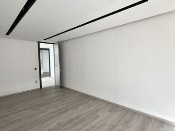 Venta de Hermosa Residencia en Rancho San Juan