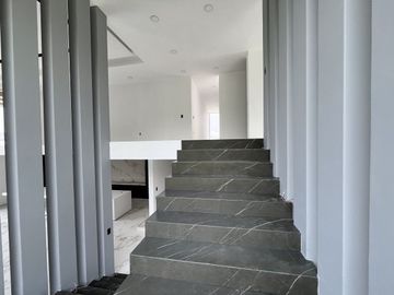 Venta de Hermosa Residencia en Rancho San Juan
