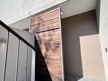 Venta de exclusiva Residencia en Rancho San Juan