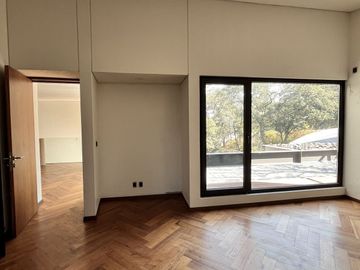 Venta de exclusiva Residencia en Rancho San Juan