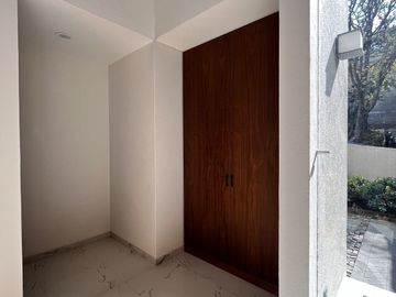 Venta de exclusiva Residencia en Rancho San Juan