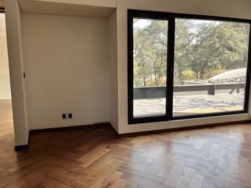 Venta de exclusiva Residencia en Rancho San Juan