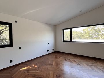 Venta de exclusiva Residencia en Rancho San Juan