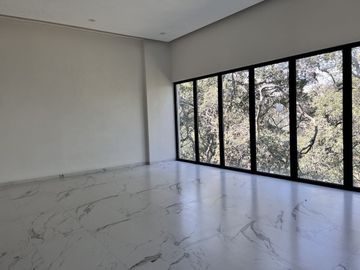Venta de exclusiva Residencia en Rancho San Juan