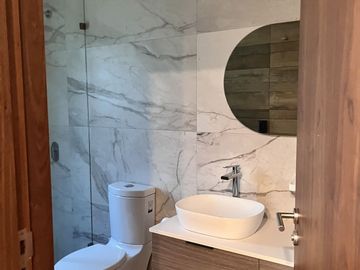 Venta de exclusiva Residencia en Rancho San Juan