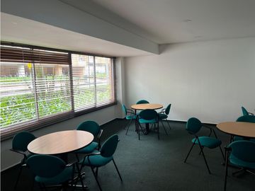 ARRIENDO HERMOSO APARTAMENTO ZONA NORTE SEMI AMOBLADO