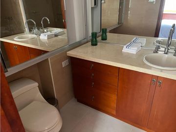 ARRIENDO HERMOSO APARTAMENTO ZONA NORTE SEMI AMOBLADO