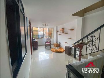 Casa de 3 niveles en Samaria, Pereira