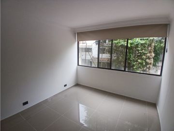 RENTA APARTAMENTO AMPLIO EN LA CIRCUNVALAR