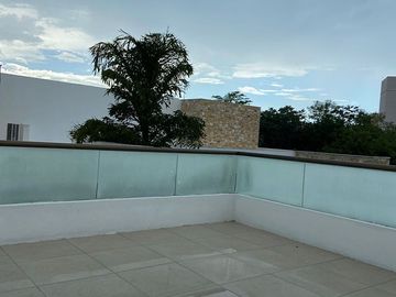 !!EXCLUSIVA CASA EN VENTA EN  PRIV. MANANTIALES DE COCOYOLES !!