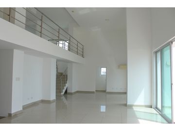 SE VENDE APARTAMENTO PH SEVILLA COSTA DEL ESTE