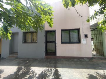 CASA SOBRE TACUARI CASI LAVALLE