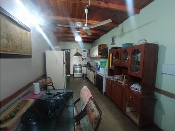 CASA SOBRE TACUARI CASI LAVALLE