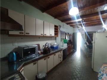CASA SOBRE TACUARI CASI LAVALLE