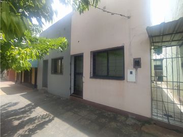 CASA SOBRE TACUARI CASI LAVALLE