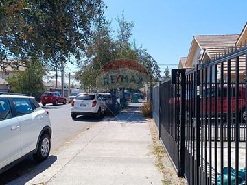 Acogedora casa en venta - Buin