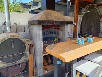 Acogedora casa en venta - Buin