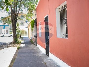 CASA EN INDEPENDENCIA - CALLE NAMUR
