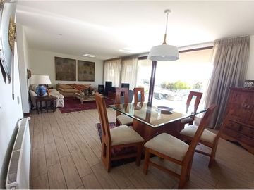 Casa 3 hab, 3 baños + servicio, quincho, piscina