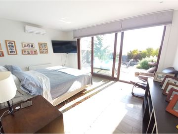 Casa 3 hab, 3 baños + servicio, quincho, piscina