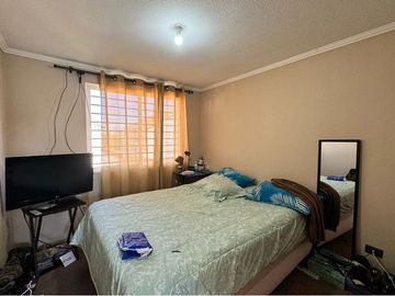EXCELENTE CASA 3D-3B CON AMPLIO PATIO