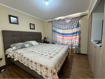 EXCELENTE CASA 3D-3B CON AMPLIO PATIO