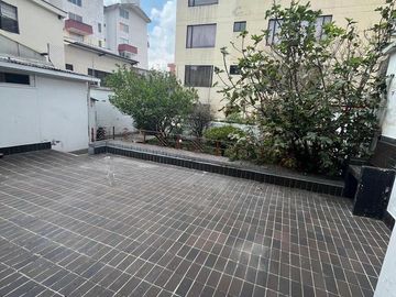 CASA DE VENTA TIPO COMERCIAL SECTOR LA FLORESTA