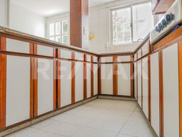 VENTA CASA CON PILETA, B° SANTA GENOVEVA, NEUQUÉN