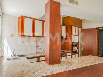 VENTA CASA CON PILETA, B° SANTA GENOVEVA, NEUQUÉN