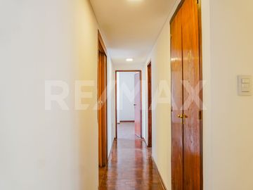 VENTA CASA CON PILETA, B° SANTA GENOVEVA, NEUQUÉN