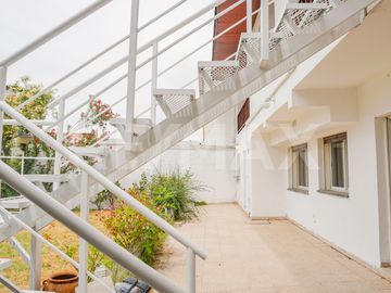 VENTA CASA CON PILETA, B° SANTA GENOVEVA, NEUQUÉN