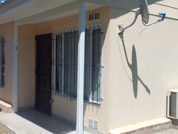 EN VENTA I COMPLEJO 3 CASAS AMOBLADAS