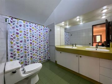 Casa en Venta en Ramón Ángel Jara