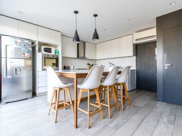 Duplex en Venta 5 dormitorios COGHLAN