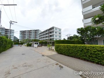 Beachfront 2 bedroom condo in Pranburi