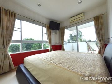 Beachfront 2 bedroom condo in Pranburi