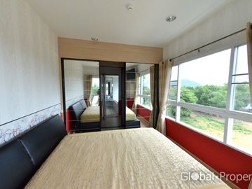Beachfront 2 bedroom condo in Pranburi