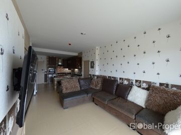 Beachfront 2 bedroom condo in Pranburi