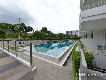 Beachfront 2 bedroom condo in Pranburi