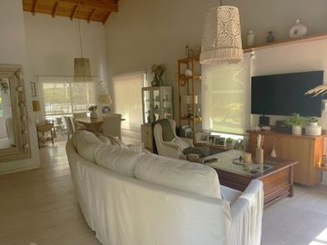 VENTA CASA PILETA L630M2 SOLAR DEL BOSQUE CANNING