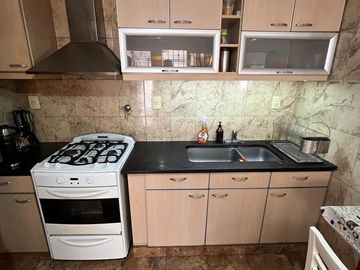 VENTA PH TIPO CASA 4 AMBIENTES EN LOMAS DEL MIRADOR