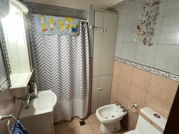 VENTA PH TIPO CASA 4 AMBIENTES EN LOMAS DEL MIRADOR
