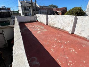 VENTA PH TIPO CASA 4 AMBIENTES EN LOMAS DEL MIRADOR